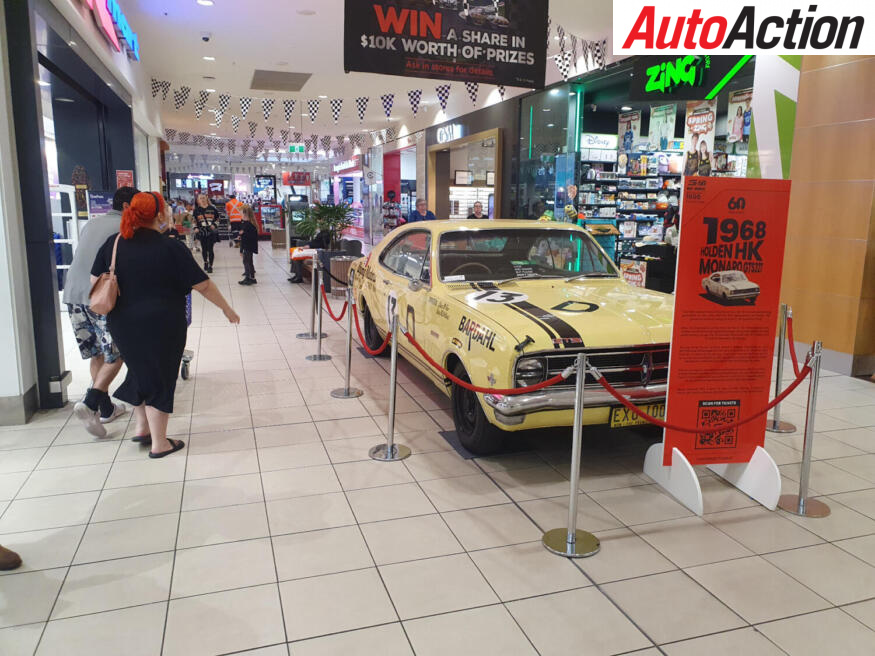 Monaro 1968 in bathurst shopping centre